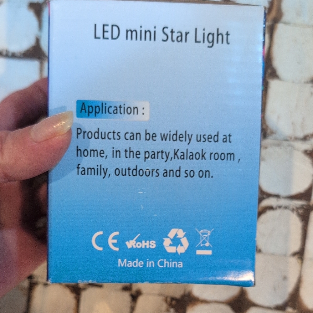 LED Mini Magic Ball Light - Picture 2 of 4